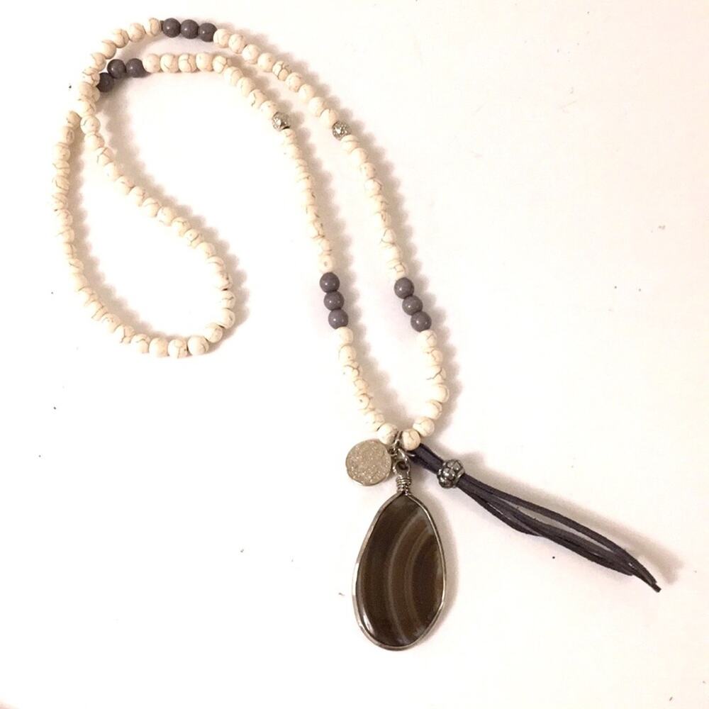 Boho vintage look necklace 18” long reversible 🆕